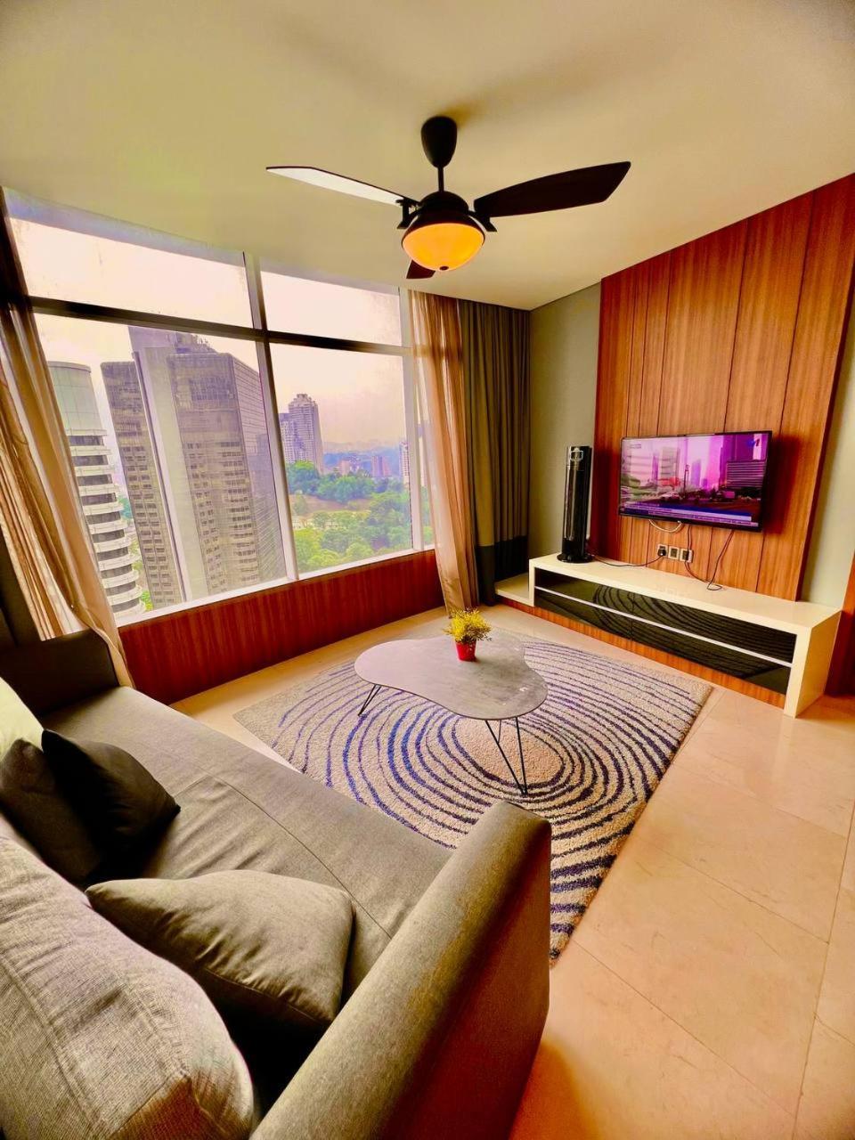 Vortex Suites Near By Klcc Kuala Lumpur Luaran gambar